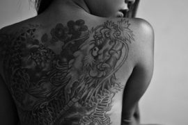 50 % des hommes aiment les femmes tatouées